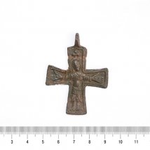 Предметная съемка коллекции нательных крестов для каталога